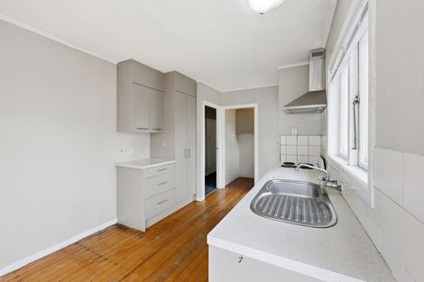 Photo of property in 47 Fairdene Avenue, Henderson, Auckland, 0610