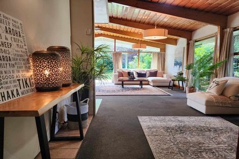 Photo of property in 32 Middlepark Road, Sockburn, Christchurch, 8042