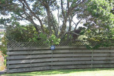 Photo of property in 1/518 Beach Road, Murrays Bay, Auckland, 0630