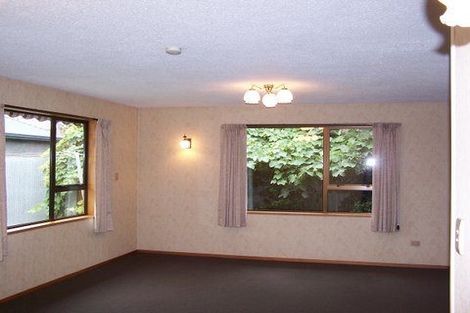 Photo of property in 1/24 Sawtell Place, Northcote, Christchurch, 8052