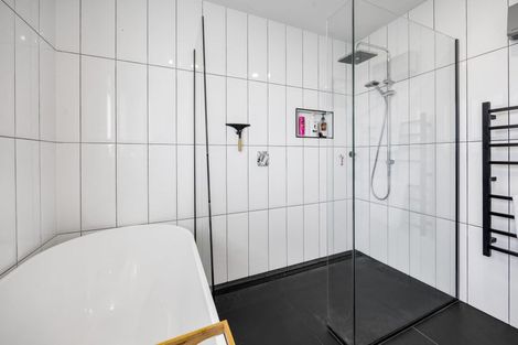 Photo of property in 121 Hamlet Street, Stratford, 4332