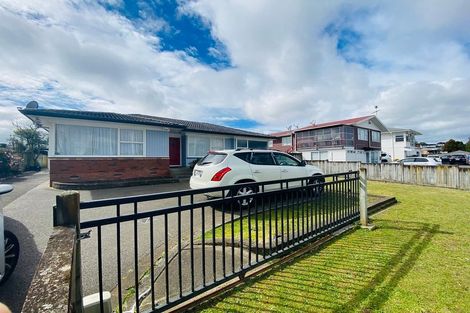 Photo of property in 104 Ti Rakau Drive, Pakuranga, Auckland, 2010