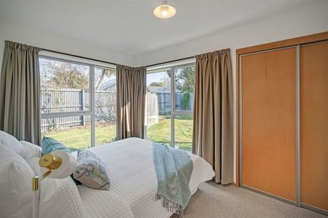 Photo of property in 1/195b Wairakei Road, Bryndwr, Christchurch, 8053
