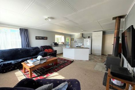 Photo of property in 8 Newarp Street, Balclutha, 9230