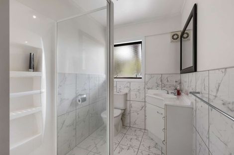 Photo of property in 34 Kauri Point Road, Laingholm, Auckland, 0604