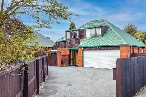 Photo of property in 11a Cherrywood Place, Redwood, Christchurch, 8051