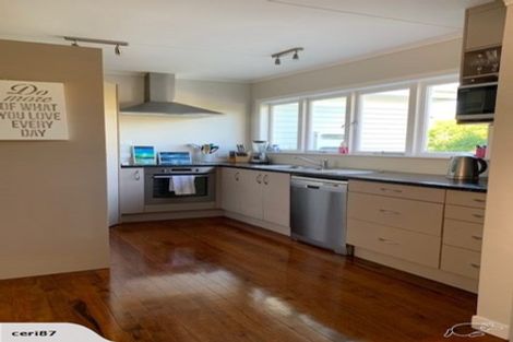 Photo of property in 83 Old Onerahi Road, Onerahi, Whangarei, 0110