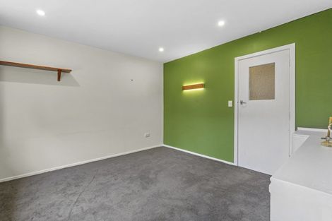 Photo of property in 20b Kellsmere Crescent, Island Bay, Wellington, 6023