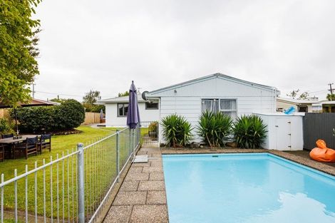 Photo of property in 18 Buick Crescent, Awapuni, Palmerston North, 4412