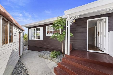 Photo of property in 12 Nedlands Place, Burswood, Auckland, 2013