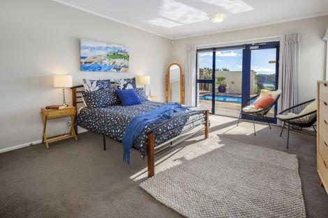 Photo of property in 15a Seaview Road, Paremata, Porirua, 5024