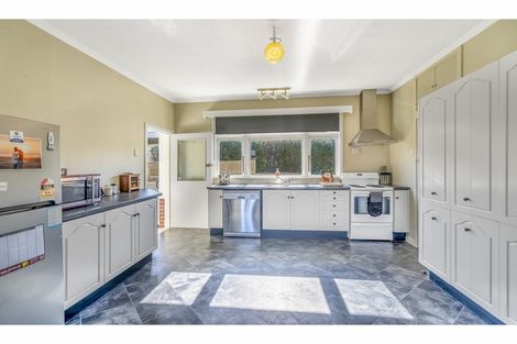 Photo of property in 126 Mackenzie Street, Winton, 9720