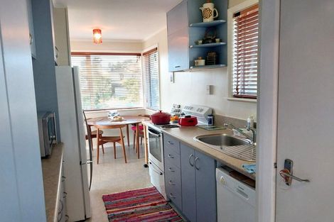 Photo of property in 10 Paparangi Crescent, Paparangi, Wellington, 6037