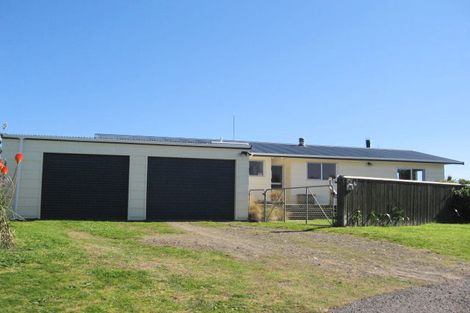 Photo of property in 24 Te Kiri Street, Himatangi Beach, Foxton, 4891