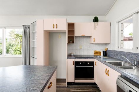 Photo of property in 12 Pelorus Street, Glenview, Hamilton, 3206