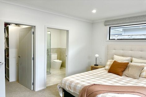 Photo of property in 110 Roberts Line, Kelvin Grove, Palmerston North, 4414