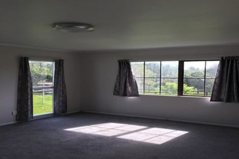 Photo of property in 695 State Highway 16, Kumeu, 0891