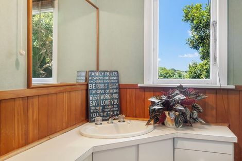 Photo of property in 3d Wallace Place, Westown, New Plymouth, 4310