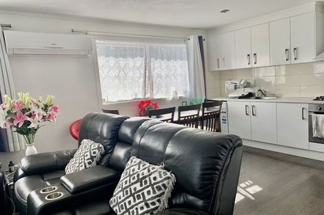 Photo of property in 15 Ware Place, Pakuranga Heights, Auckland, 2010