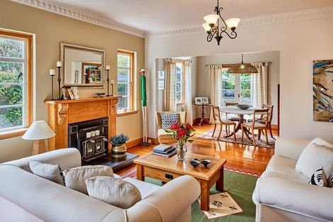 Photo of property in 267 Muritai Road, Eastbourne, Lower Hutt, 5013