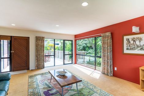 Photo of property in 110 Renown Road, Raumati South, Paraparaumu, 5032