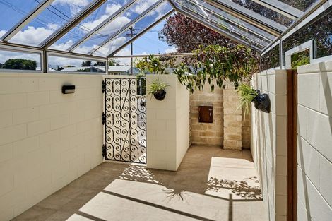 Photo of property in 5 Ngaio Street, Eastbourne, Lower Hutt, 5013