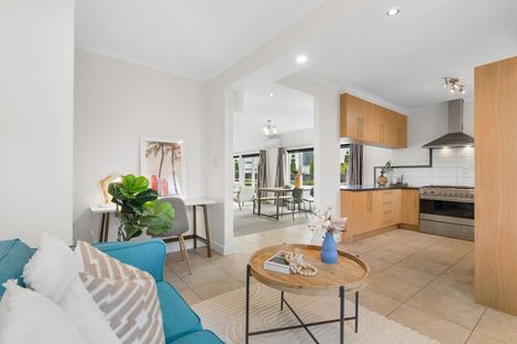 Photo of property in 15 Roa Road, Fendalton, Christchurch, 8041