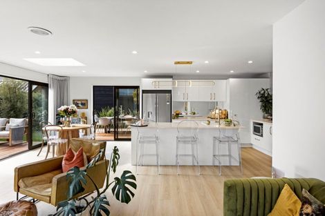 Photo of property in 10 Pendeen Crescent, Jacks Point, Queenstown, 9371