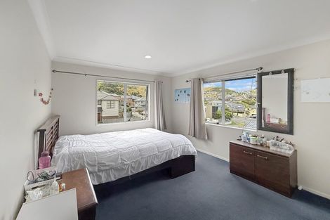 Photo of property in 5 Erlestoke Crescent, Churton Park, Wellington, 6037