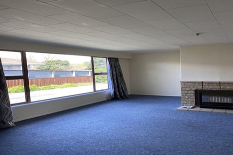 Photo of property in 1/82 John F Kennedy Drive, Milson, Palmerston North, 4414