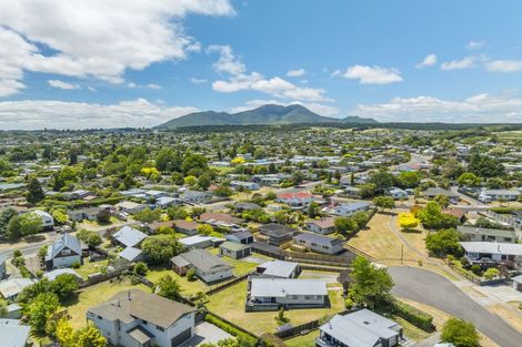Photo of property in 4b Reid Grove, Richmond Heights, Taupo, 3330