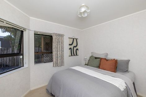 Photo of property in 52 Matatua Road, Raumati Beach, Paraparaumu, 5032