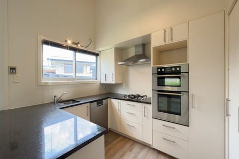 Photo of property in 16 Hillcrest Street, Tirau, 3410