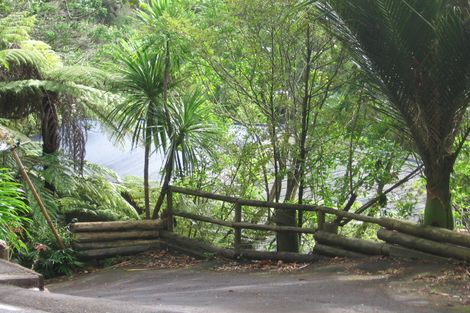Photo of property in 42 Tanekaha Road, Titirangi, Auckland, 0604