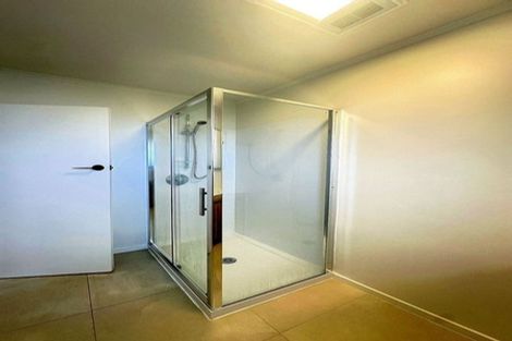 Photo of property in 479 Waitakere Road, Taupaki, Henderson, 0782