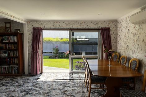 Photo of property in 5 Kerwood Place, Gore, 9710