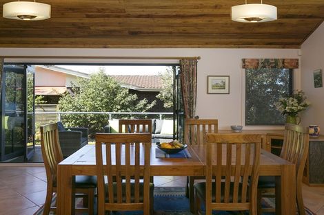 Photo of property in 1/50 Wakeman Road, Acacia Bay, Taupo, 3330