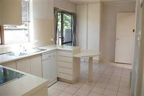 Photo of property in 41 Mappin Place, Chatswood, Auckland, 0626