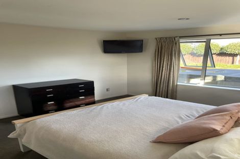 Photo of property in 16a Dunsford Close, Halswell, Christchurch, 8025