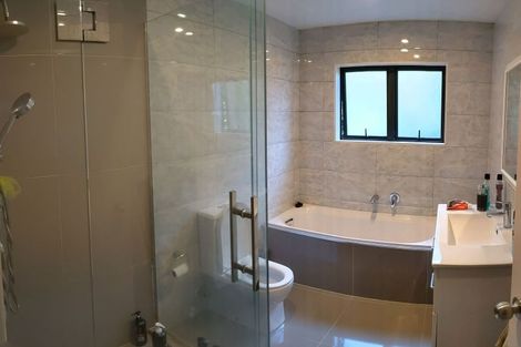 Photo of property in 20a Malmo Place, Massey, Auckland, 0614