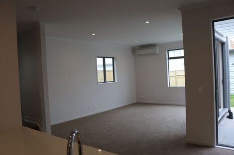 Photo of property in 94 Hobsonville Point Road, Hobsonville, Auckland, 0616