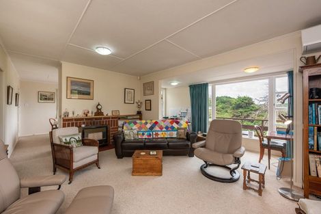 Photo of property in 44 Acheron Road, Paremata, Porirua, 5026