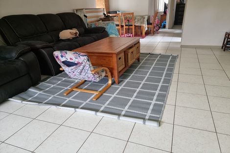 Photo of property in 6 Black Teal Close, Unsworth Heights, Auckland, 0632