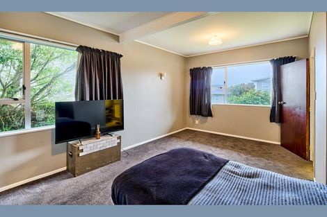 Photo of property in 44 Westhaven Drive, Tawa, Wellington, 5028