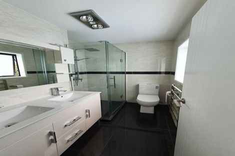 Photo of property in 813 Te Atatu Road, Te Atatu Peninsula, Auckland, 0610