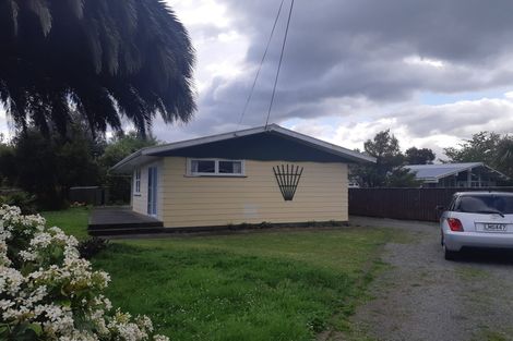 Photo of property in 9 Hardie Grove, Featherston, 5710