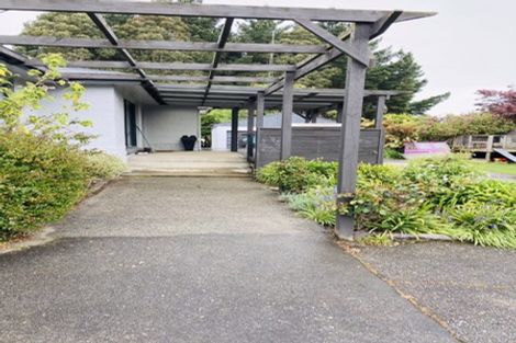 Photo of property in 61 Half Mile Road, Tuatapere, 9620