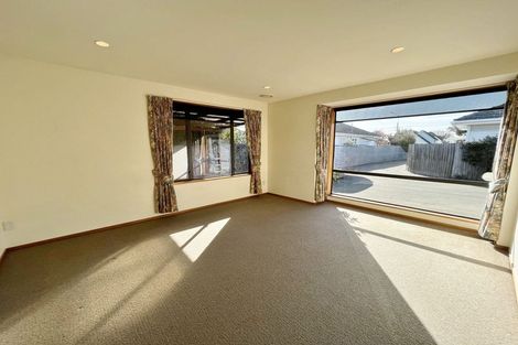 Photo of property in 2/82 Middleton Road, Upper Riccarton, Christchurch, 8041