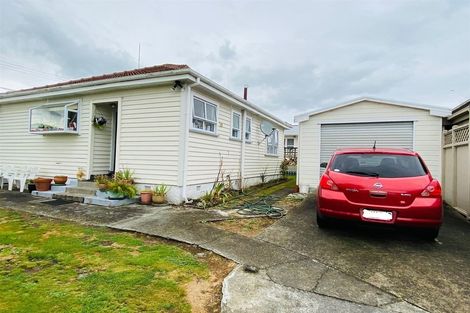 Photo of property in 85 Bartholomew Road, Levin, 5510