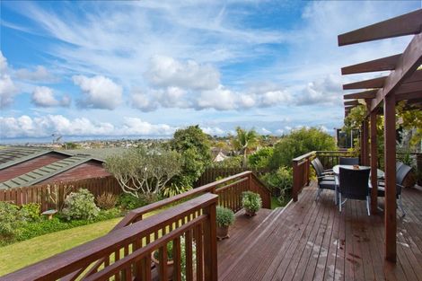 Photo of property in 71 Sandspit Road, Shelly Park, Auckland, 2014